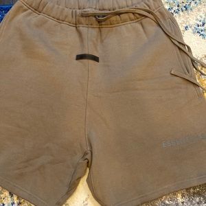AUTHENTIC UNISEX ESSENTIAL SHORTS SIZE SMALL